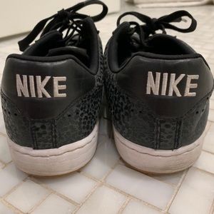 Nike Zoom Bruin Shoes